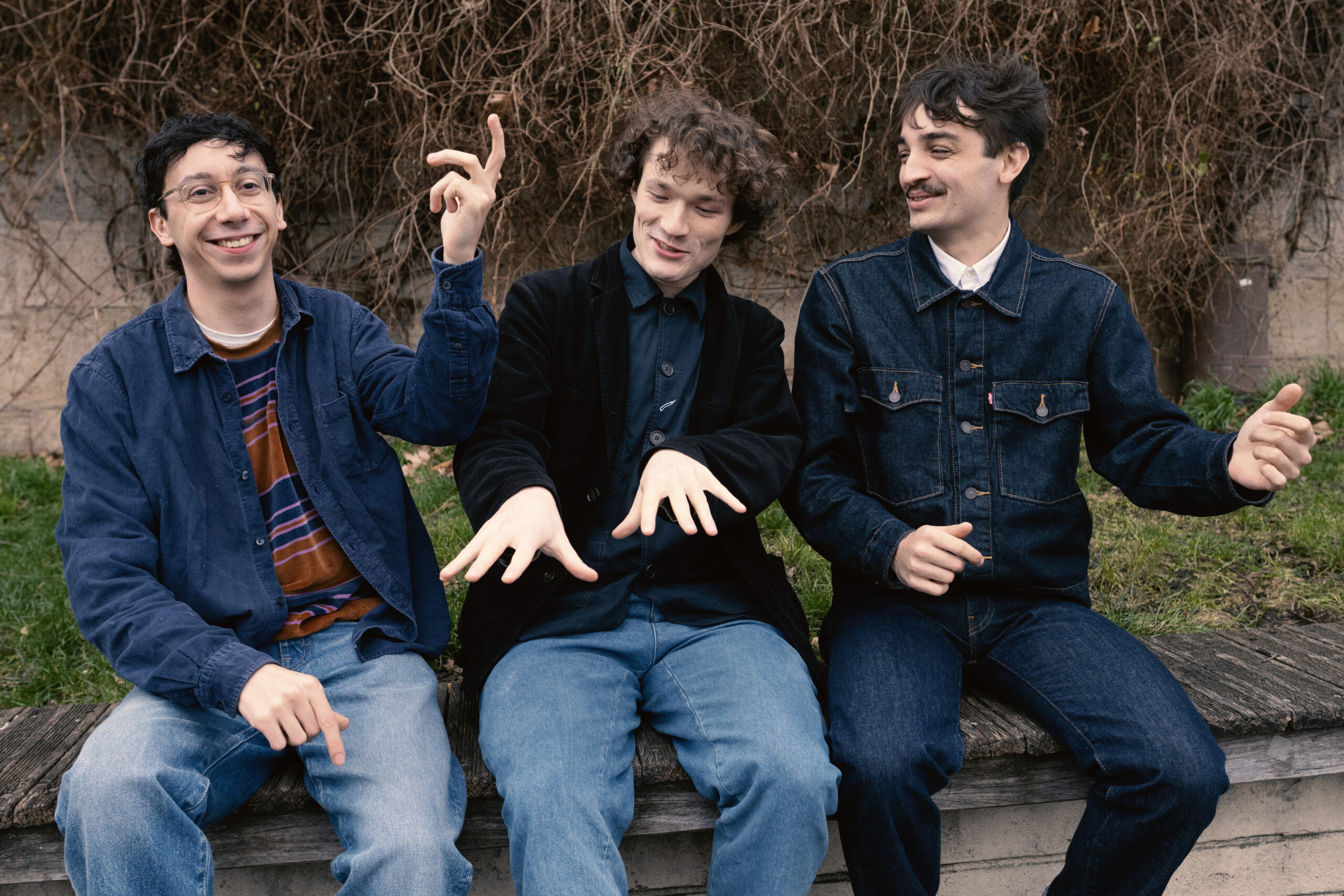 header-levi-harvey Levi Harvey trio